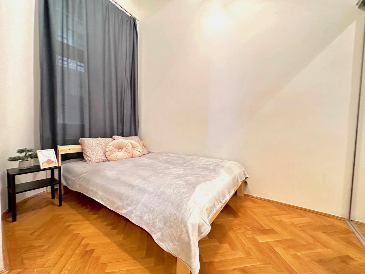 Elizabeth'S Treasure Deluxe Lägenhet Budapest Exteriör bild