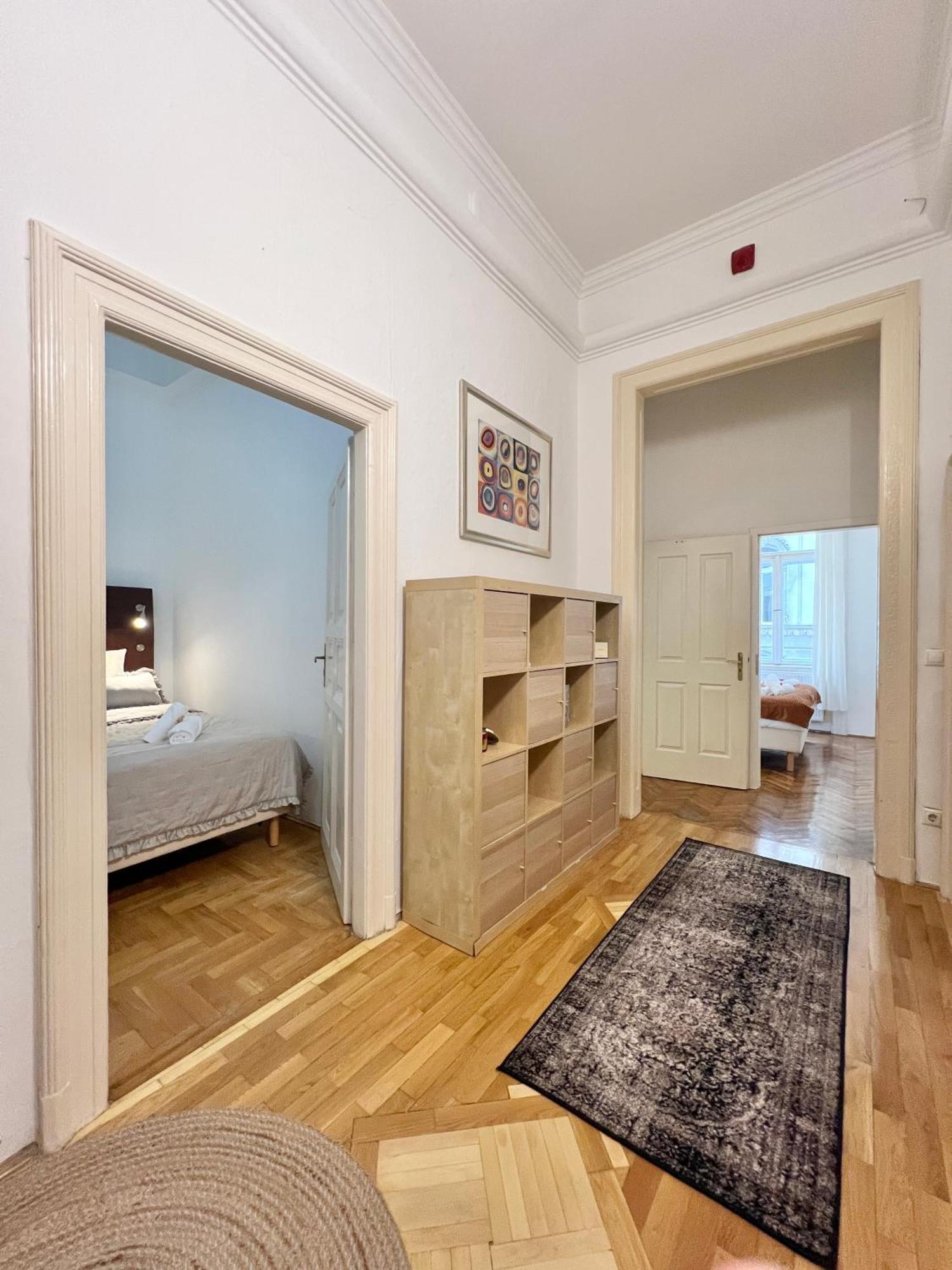 Elizabeth'S Treasure Deluxe Lägenhet Budapest Exteriör bild
